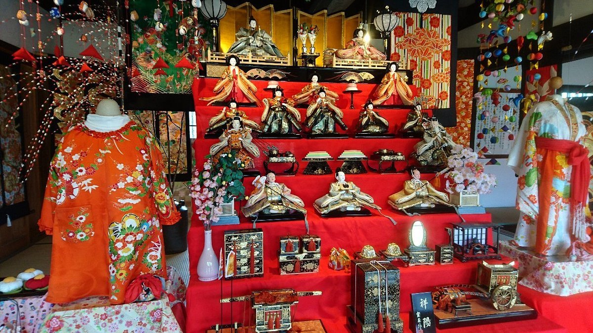 🖼️ 세상에서 가장 작은 미술관 쵸빗 (세카이이치 치이사나 비주츠칸 쵸빗)